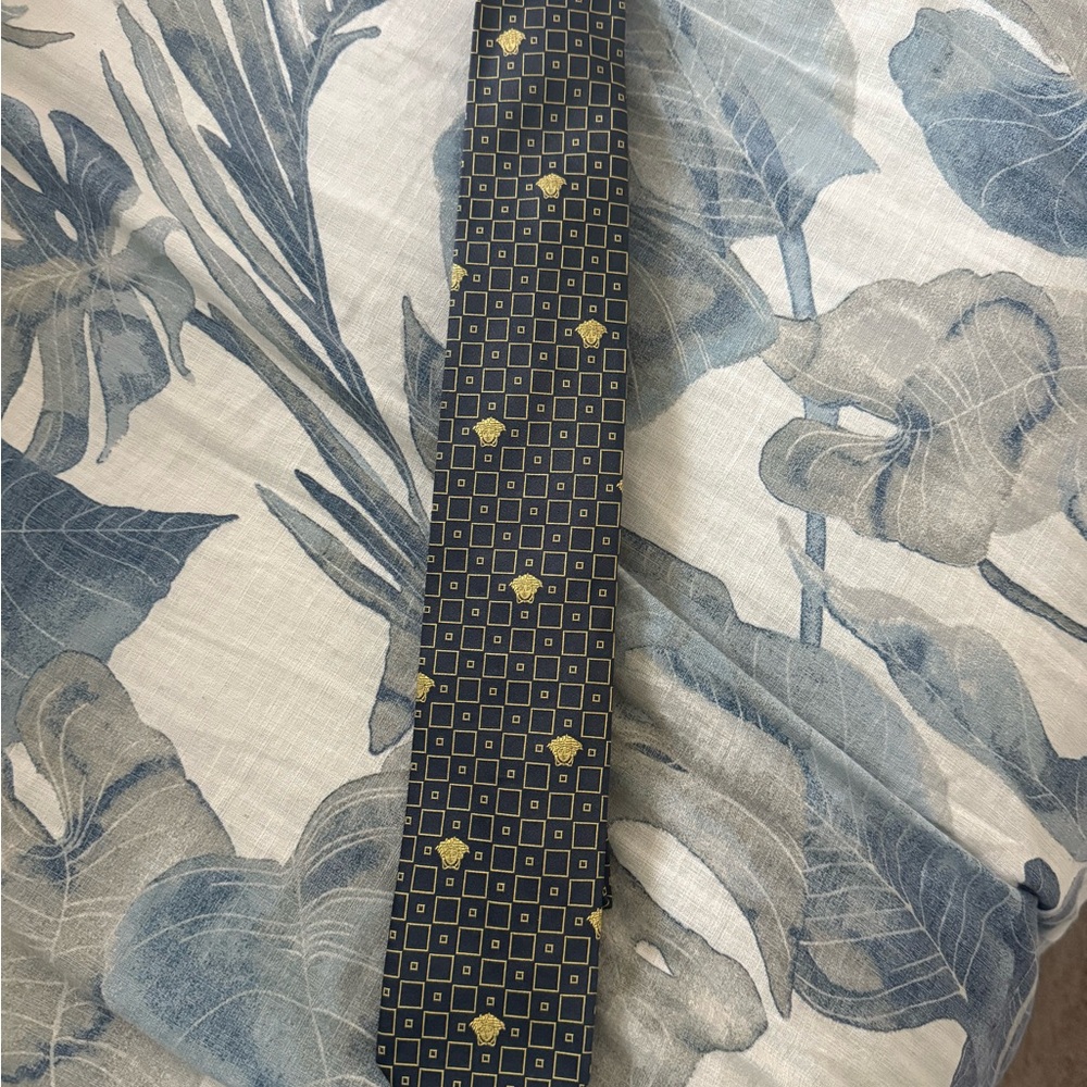 Versace Men’s Medusa Silk Tie